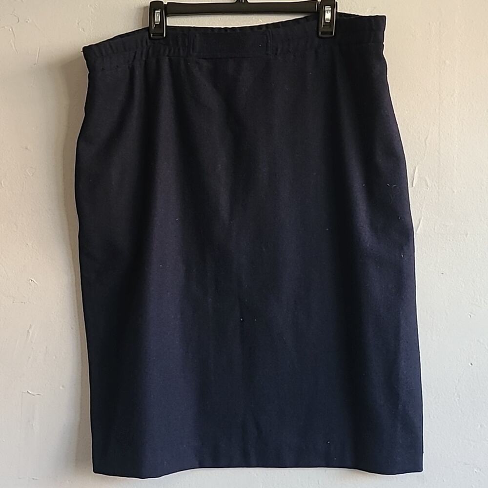 Women's 16 XL dark navy blue wool skirt vintage midi 28" long w/ pockets